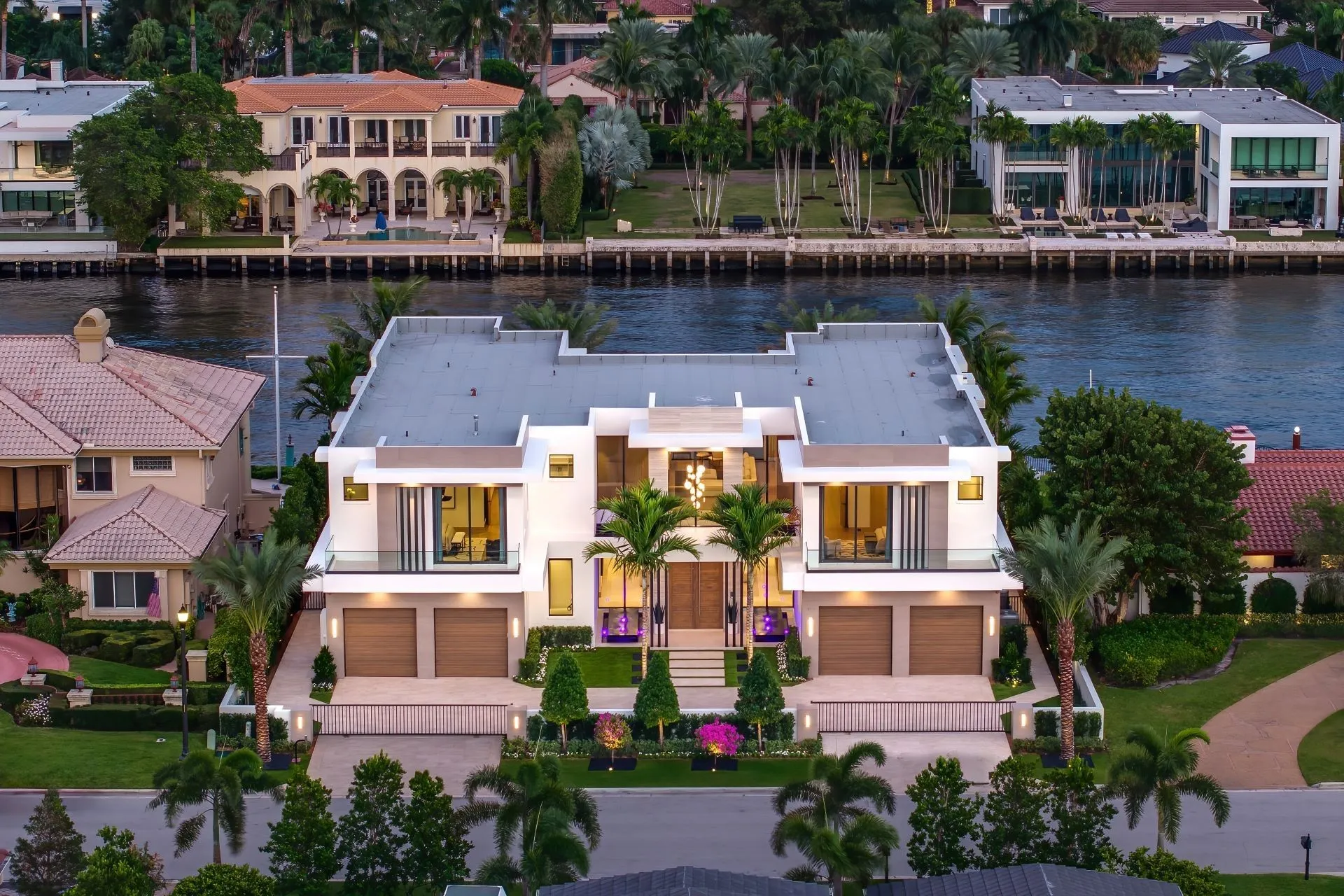 Hi-End Custom Homes